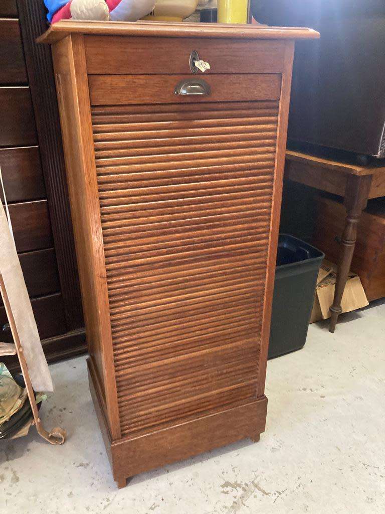 Vintage Oak Rolldoor Filing Cabinet ( 113 x 52 x 41 cm )