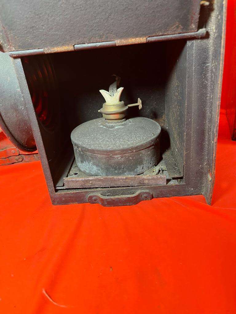 3 Railway Lanterns in good condition