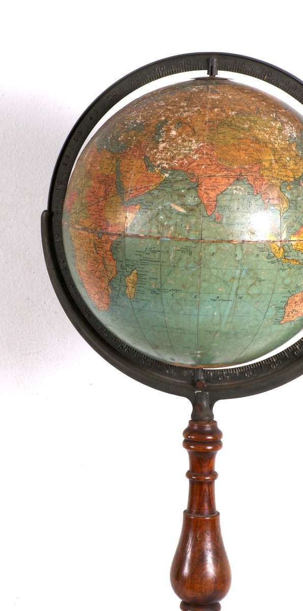 Vintage Standing Replogle World Globe ( 85 cm )