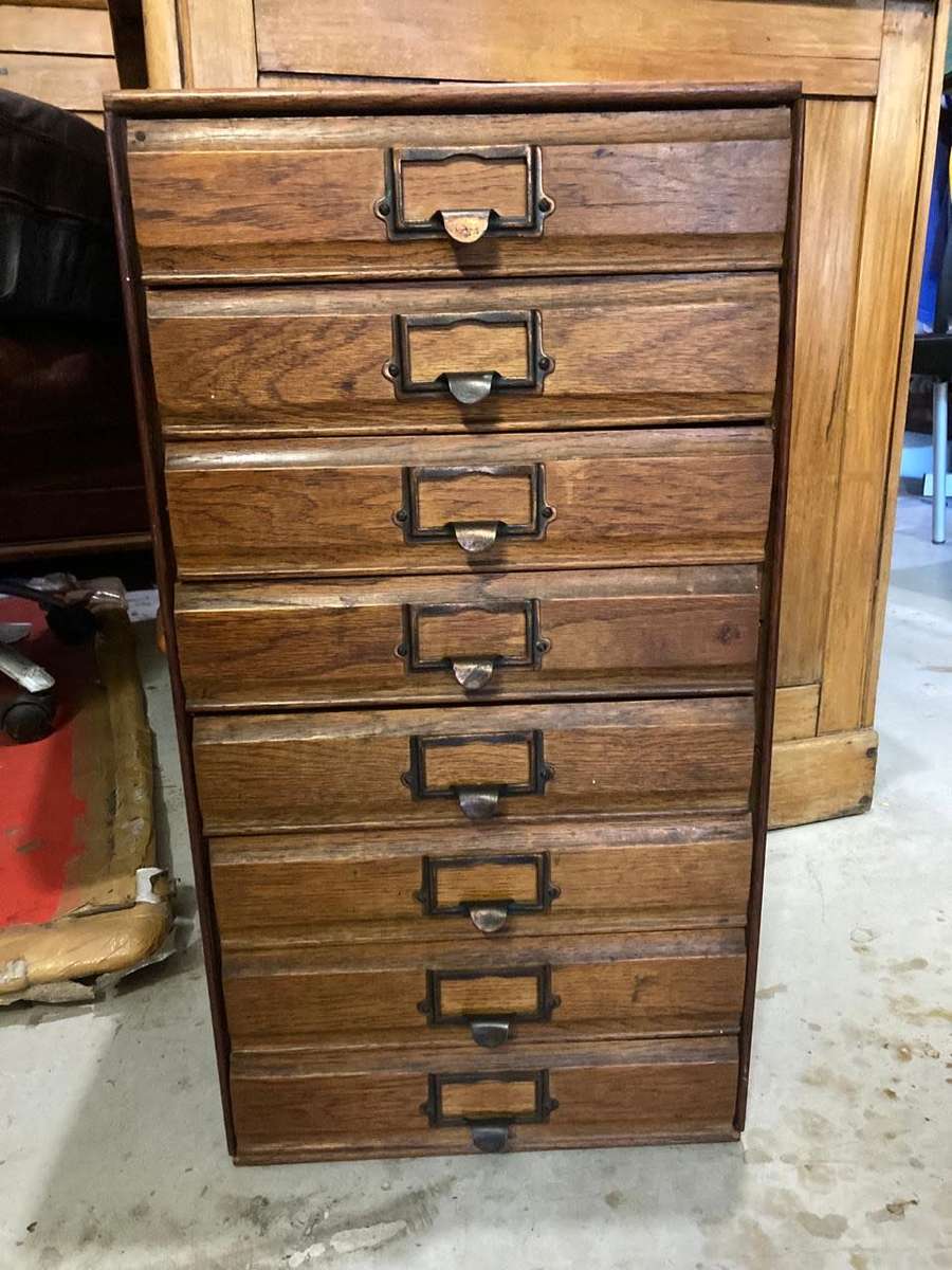 Oak 8 Drawer Filing Cabinet ( 60 x 25 x 32 cm )
