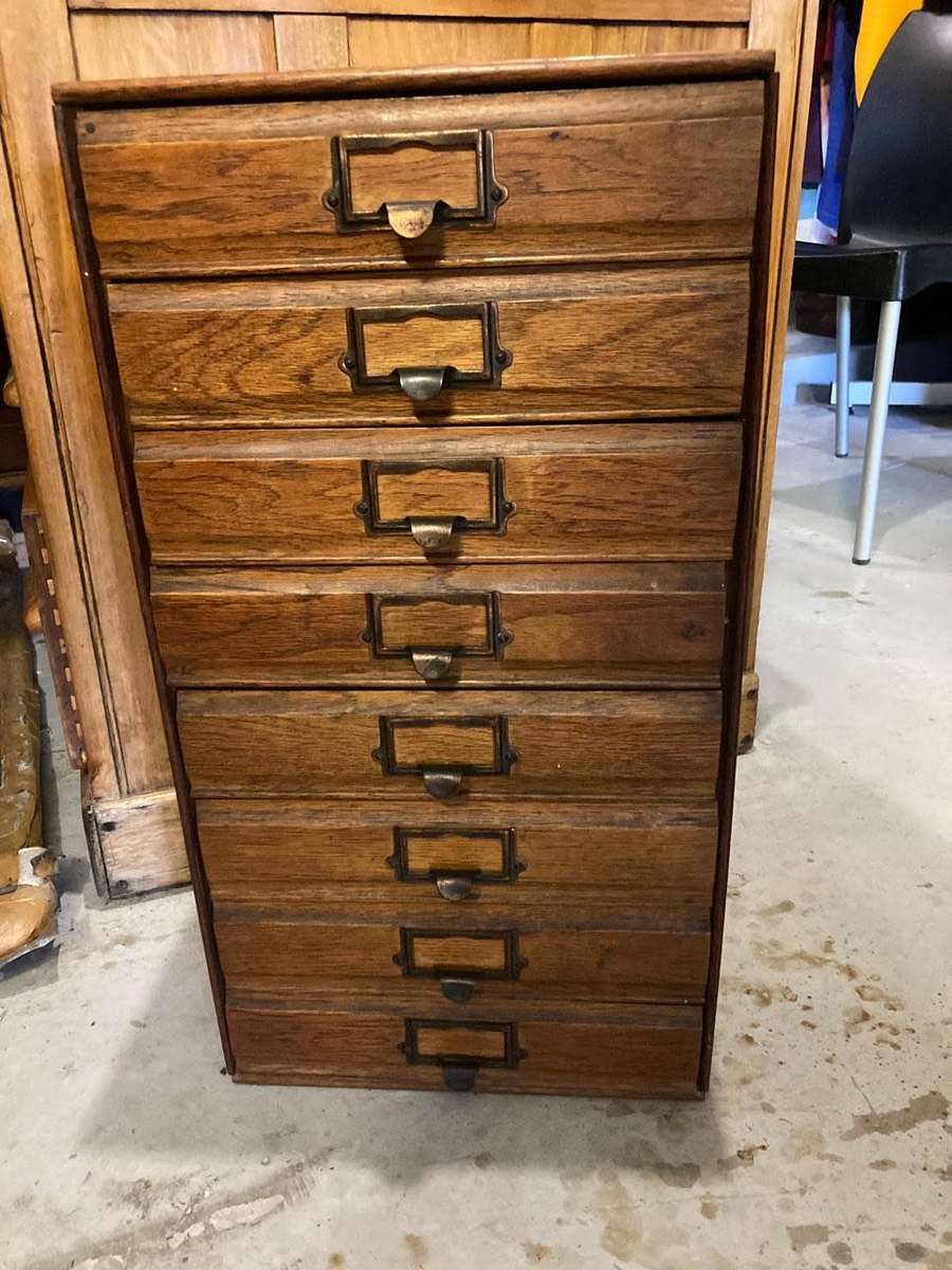 Oak 8 Drawer Filing Cabinet ( 60 x 25 x 32 cm )