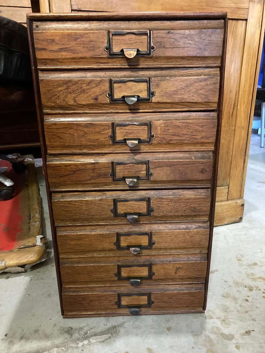 Oak 8 Drawer Filing Cabinet ( 60 x 25 x 32 cm )