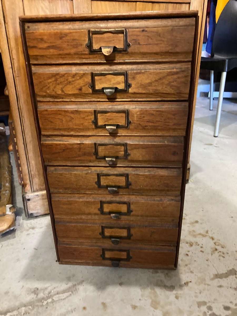 Oak 8 Drawer Filing Cabinet ( 60 x 25 x 32 cm )