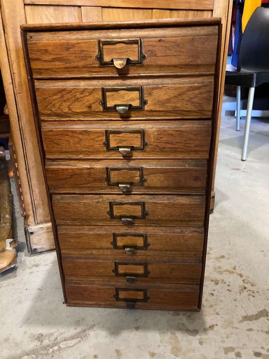 Oak 8 Drawer Filing Cabinet ( 60 x 25 x 32 cm )