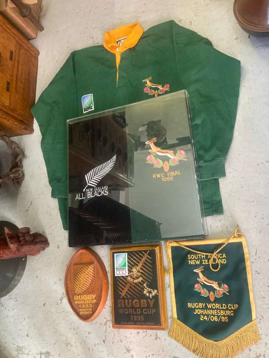 Rugby : Springbok Worldcup Set : Jersey , pennant and other.