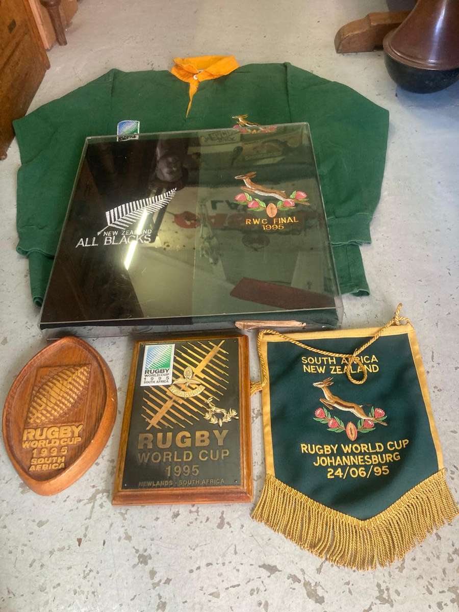 Rugby : Springbok Worldcup Set : Jersey , pennant and other.