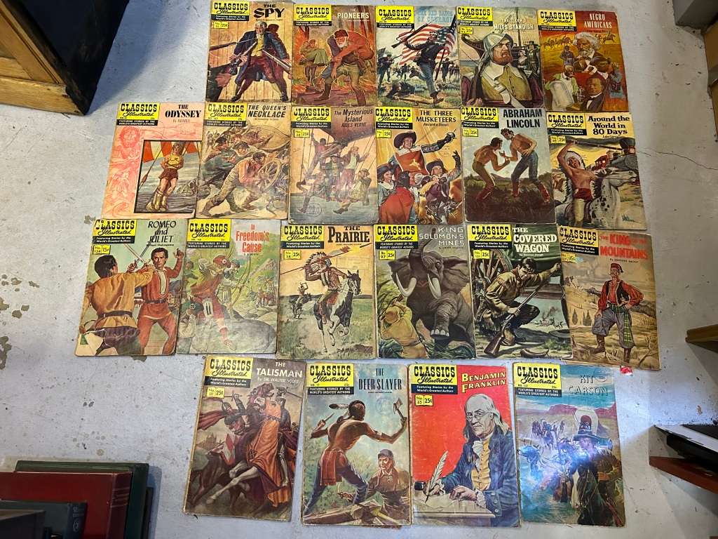 Collection of 21 Classic Comics
