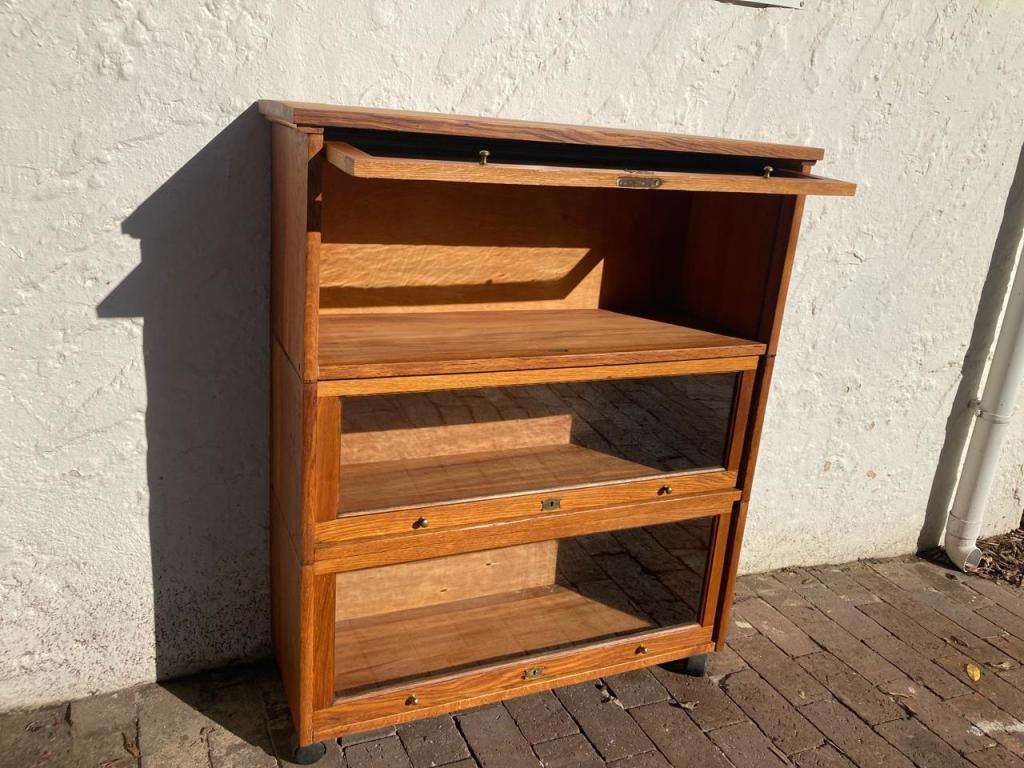 Beautiful Oak Lebus Lawyers Stack Bookcase (