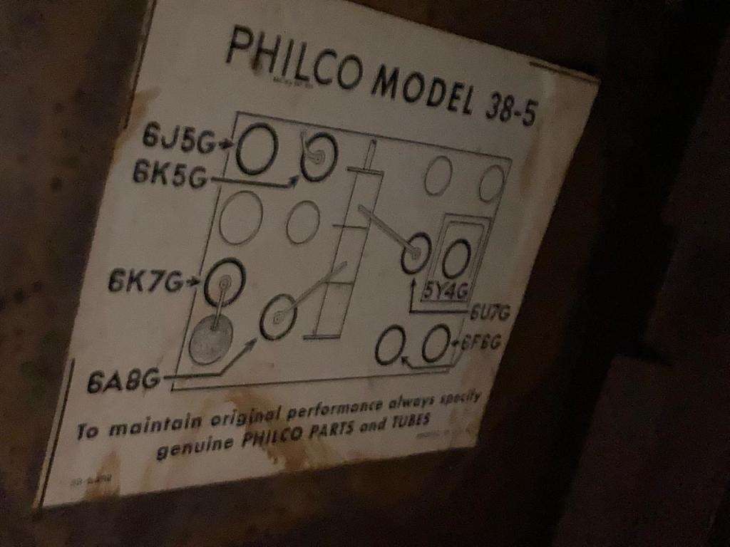Vintage Philco Radio ( 53 x 43 x 30 cm )