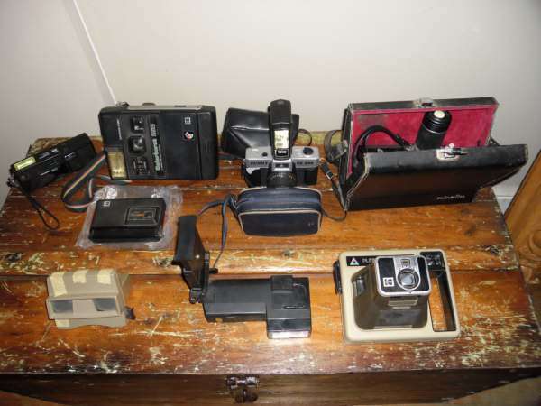 JOBLOB OF VINTAGE CAMERAS