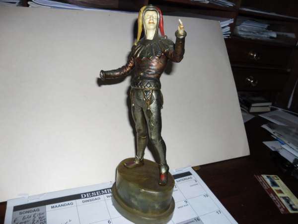ART DECO FIGURINE THE JESTER  26 CM HIGH ( BRONZE AND IVORY)