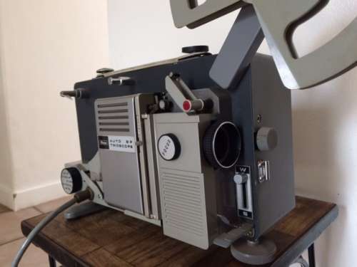 65 8mm Boxing films with projector