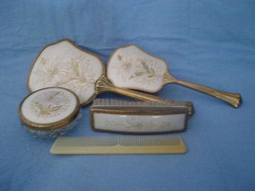 Beautiful dressing table set