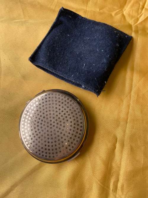 Vintage powder compact
