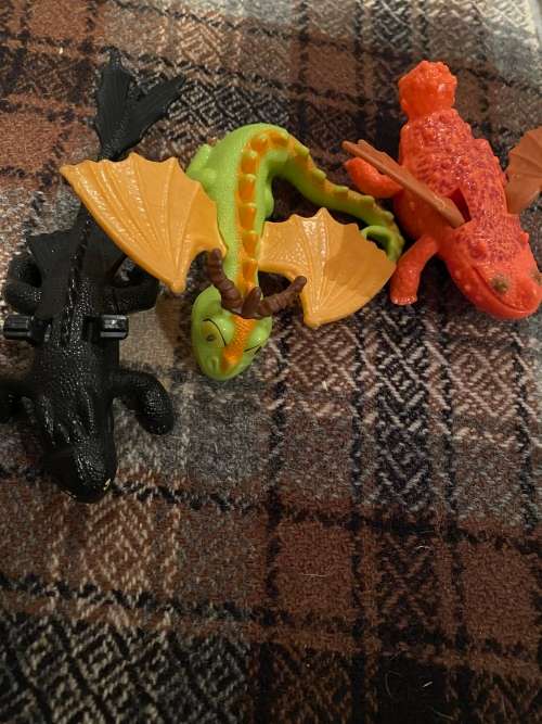 How to train your dragon toys