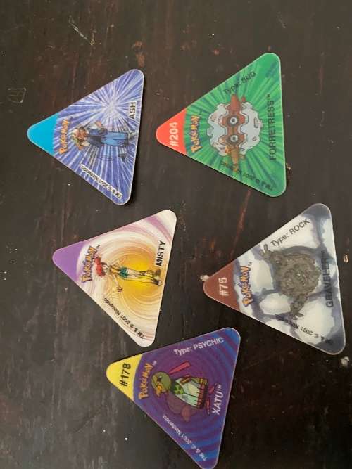 Pokemon Tazo Triangular