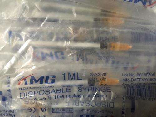 Syringe 1ml with needle - pack of 100