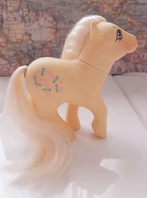 My Little Pony G1 - Kiss Curl with hat