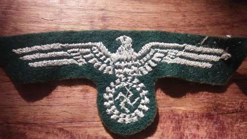 WW2 Nazi GERMAN-OFFICERS-M38-Cap Badge only