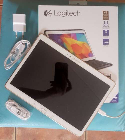 Samsung Galaxy Tab S 16GB 10.5" Wifi/LTE + Logitech Type-S Key Board Cover!