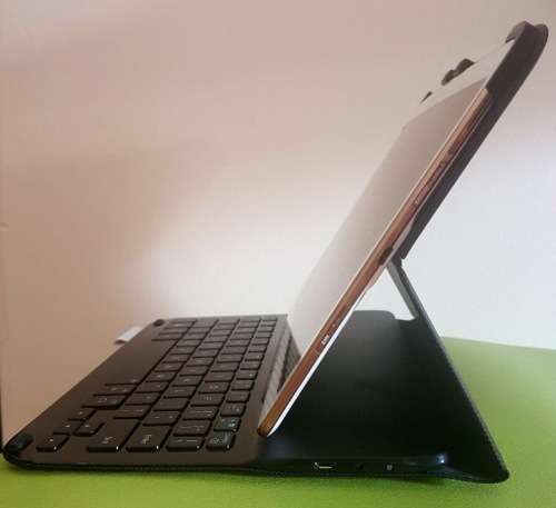 Samsung Galaxy Tab S 16GB 10.5" Wifi/LTE + Logitech Type-S Key Board Cover!