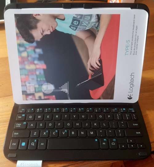 Samsung Galaxy Tab S 16GB 10.5" Wifi/LTE + Logitech Type-S Key Board Cover!