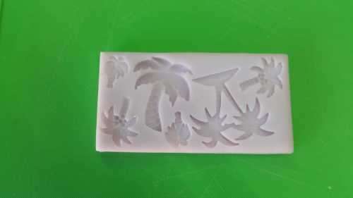 Silicone mould trees