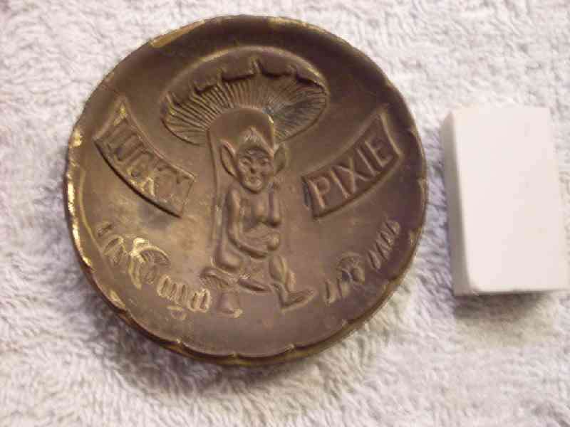 Lucky Pixie 3-legged shallow Bowl