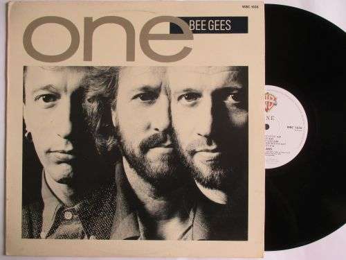 THE BEEGEES - ONE - RSA - VG+ / VG+