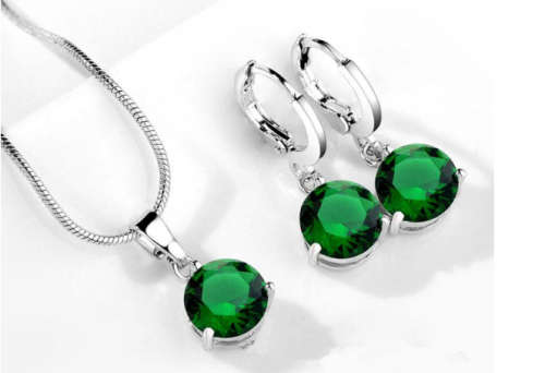 "New" Stunning ! - Necklace,Pendant & Earring Set,  Emerald CZ