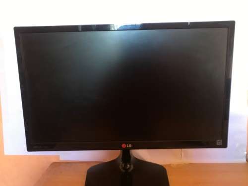 LG 23` Full HD LED Computer Monitor | IPS | HDMI Port | VGA Port ~ CRaZe Auction !