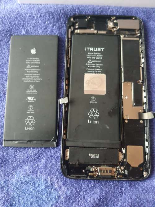 Apple iPhone 7 Plus 32GB - Complete device for parts **Please Read**