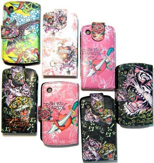 ED Hardy Pouch/Case for Blackberry Curve 8520 Smartphone.