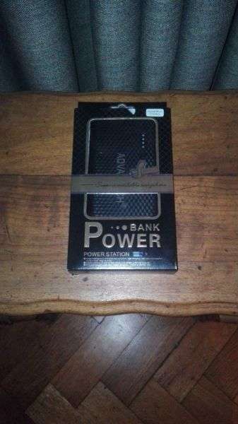 Advantech 30 000 mAh Powerbank