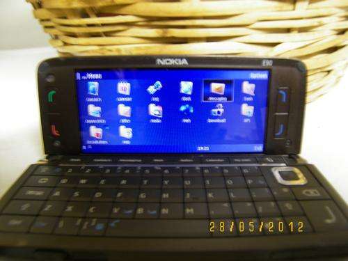 NOKIA E90 Communicator