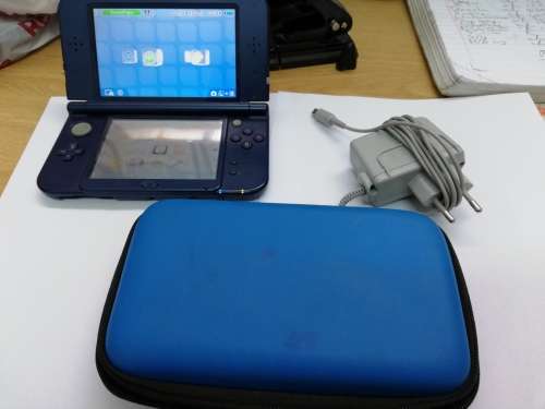 NINTENDO 3DS XL WITH 6 GAMES