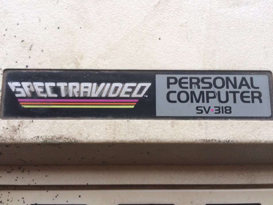Spectravideo SVI-318 1983 personal computer