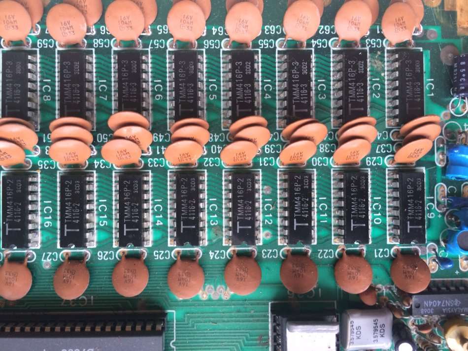 Spectravideo SVI-318 1983 personal computer