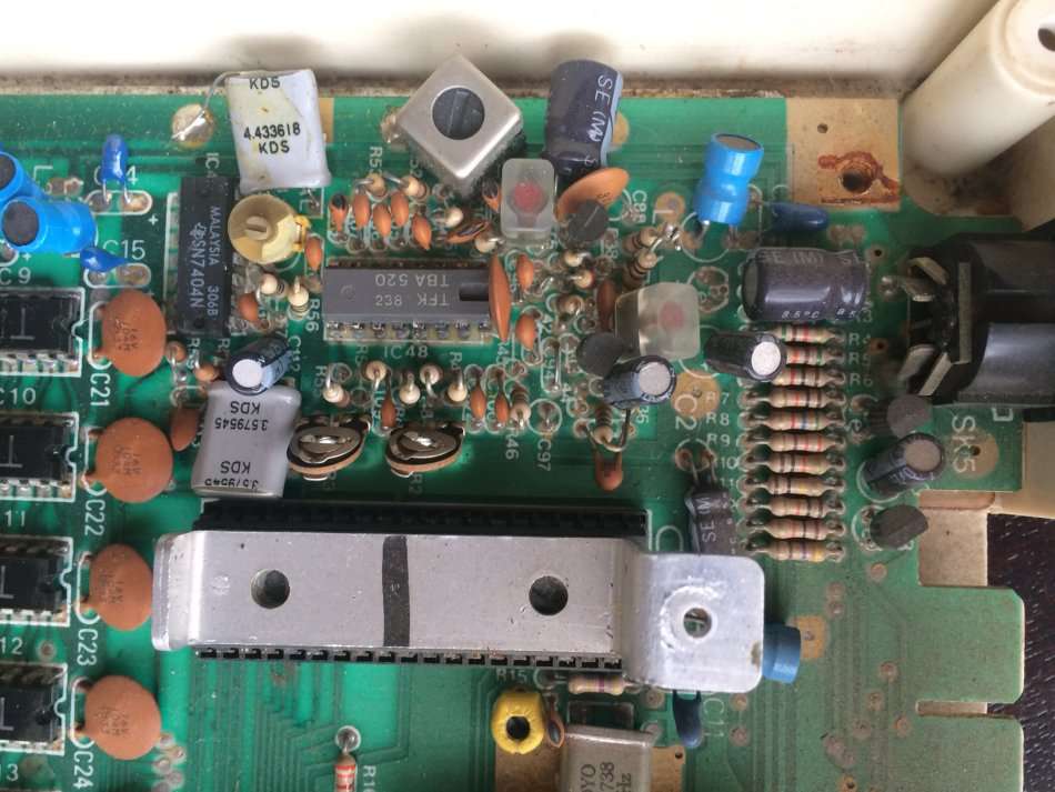 Spectravideo SVI-318 1983 personal computer