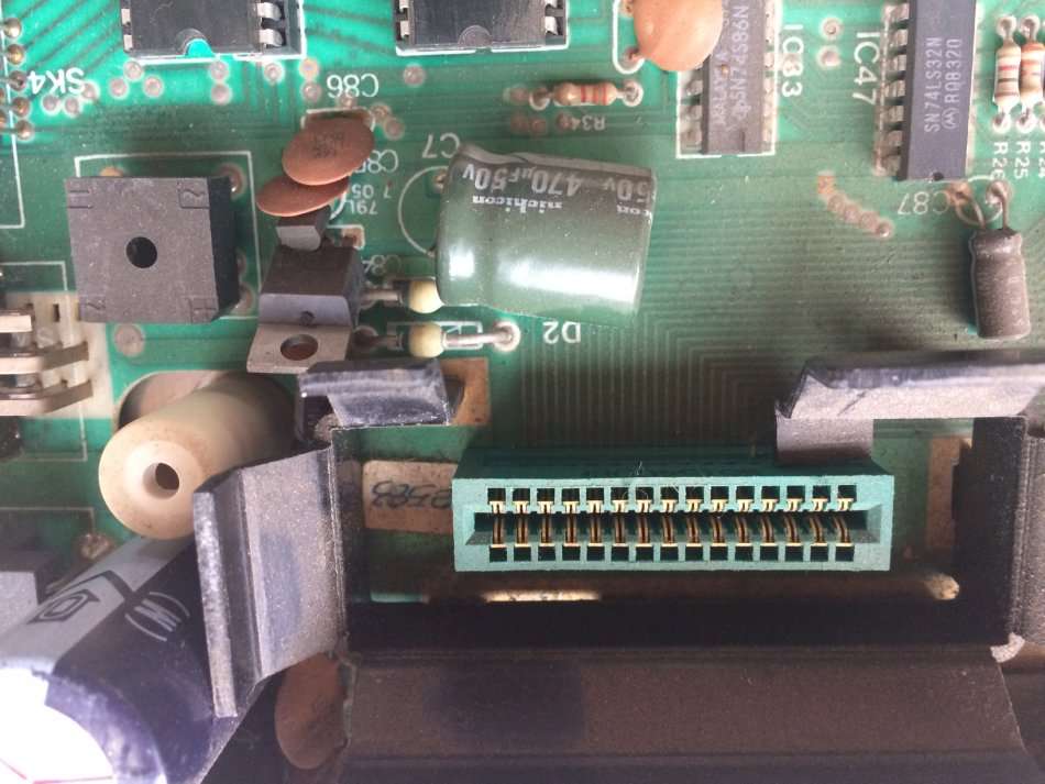 Spectravideo SVI-318 1983 personal computer