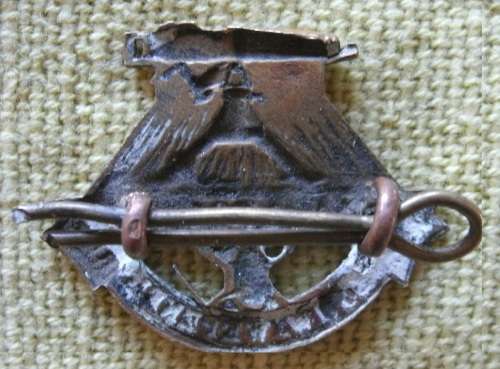Reg Louw Wepener Beret Badge!! Rare!!!