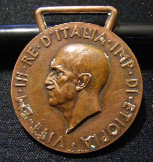 Italian Medal Africa Orientale, Molti Nemici Molto Onore WW2!!