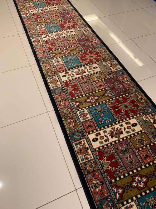Runner Bakhtiar design Persian carpet