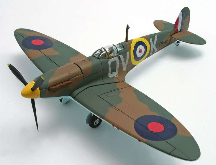 VALENTINE SPECIAL!!!1/72 Corgi Spitfire Mk.I P9386/QV-K, Squadron Leader Brian Lane, No. 19 Sqn. RAF