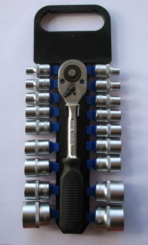 Chrome vanadium 1/2 inch drive imperial socket set  5/16 inch to 1 ¼ inch AF.