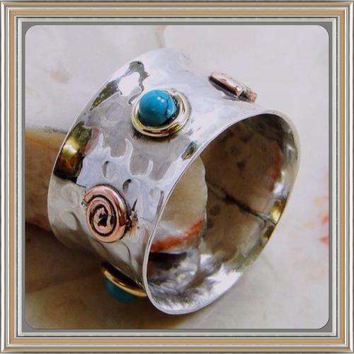 ***UNUSUAL AND TRENDY ***Turquoise Solid Silver Size 7,5 Turquoise ring