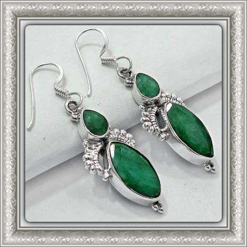 ***LUXURIOUS***Solid Silver Emerald Quartz earrings