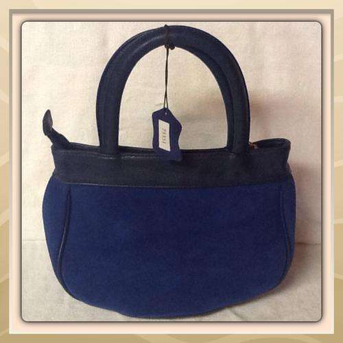 "SPECTACULAR SAVINGS" STUNNING ITALIAN DESIGNED GENUINE LEATHER HANDBAG