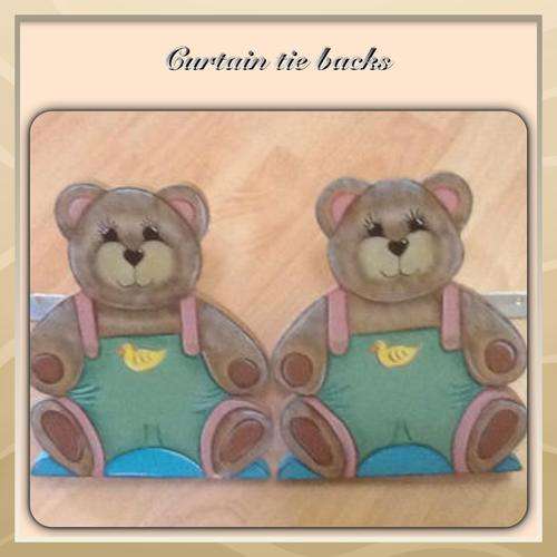 ***BABY DREAMS COLLECTION*** ABSOLUTELY GORGEOUS- WOODEN TEDDY CURTAIN WALL MOUNT TIE BACK SET