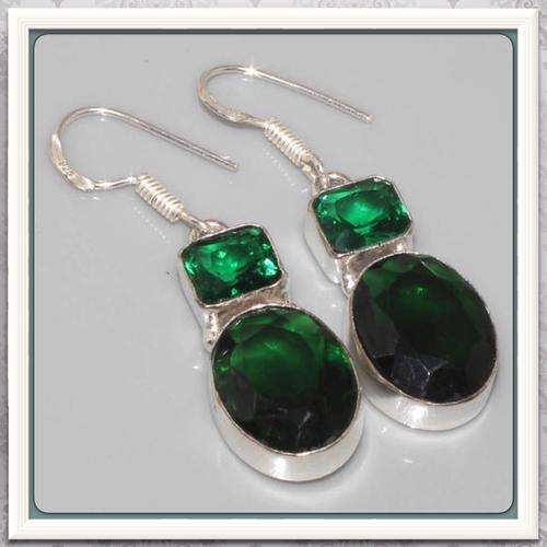 ***TOTALLY AMAZING ***EMERALD GREEN QUARTZ , GEMSTONE 925 SILVER  EARRINGS